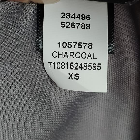 IZ Byer Blouse Size XS Gray Plisse Silver Threading Sleeveless Fully Lined NWT - Picture 8 of 12